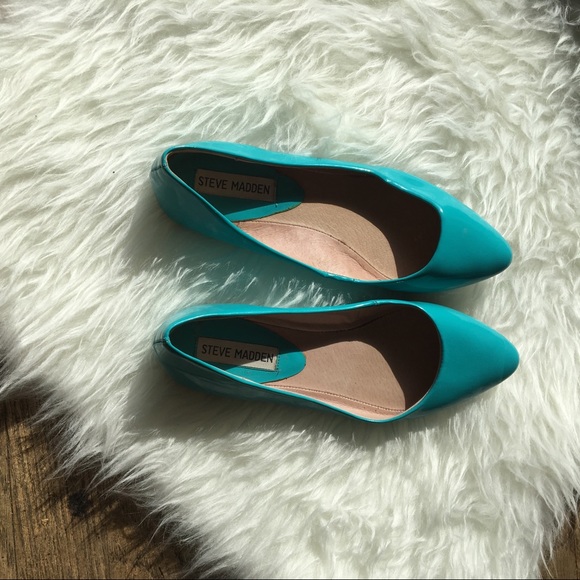Steve Madden Shoes - Teal Steve Madden Flats | size 6